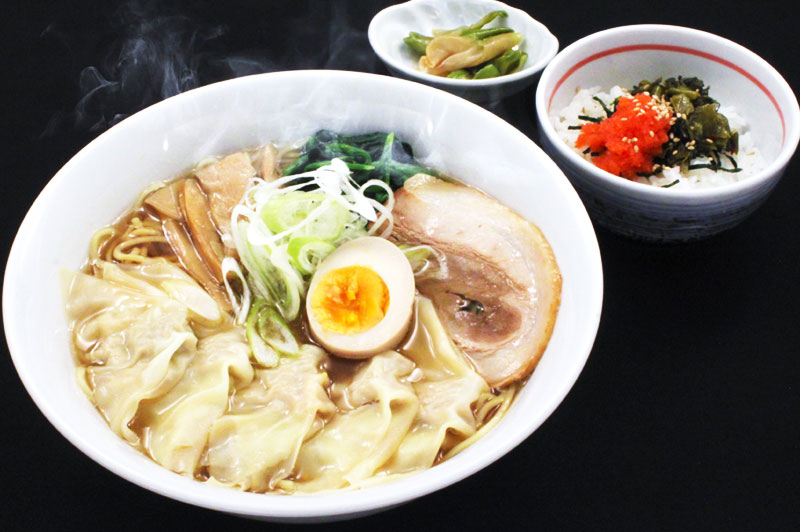 醤油ワンタンメンとミニ明太高菜丼