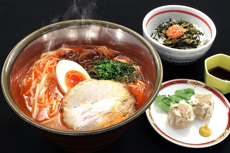 豚骨ラーメン　白