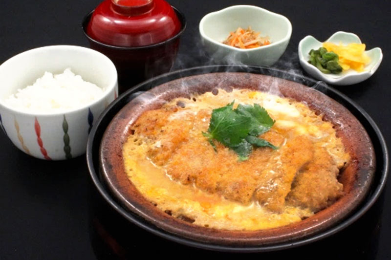 栃木県産　豚ロース肉のカツ煮